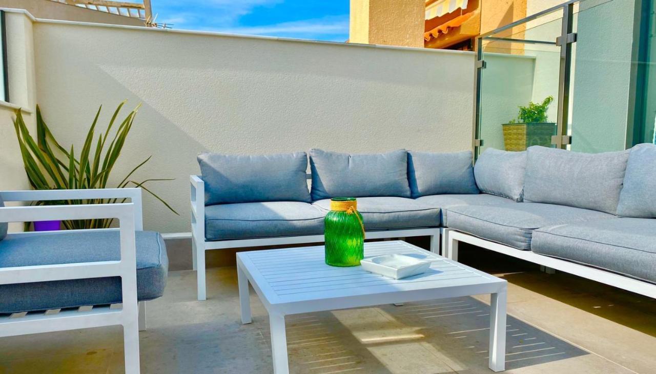 Chalet Con Piscina Privada En La Urb. De Puerto Rey Los Amarguillos Exterior photo
